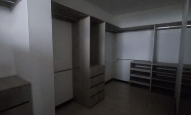 Isla Mocoli, Vendo Hermosa Casa Dividida en 2 Departamentos