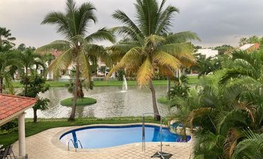 Alquiler de casa de 4 dormitorios - Urb. Entre Lagos, Vía Samborondon