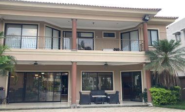 Alquiler de casa de 4 dormitorios - Entre Lagos, Vía Samborondon, Guayaquil