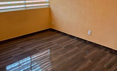 SE RENTA CASA CON LOCAL COMERCIAL, EN VIVEROS DE LA LOMA, TLALNEPANTLA (FRENTE MUNDO E)