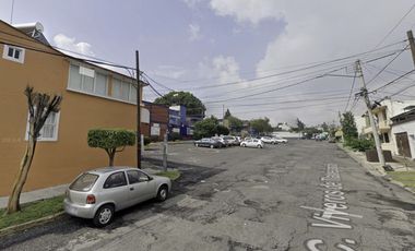 SE RENTA CASA CON LOCAL COMERCIAL, EN VIVEROS DE LA LOMA, TLALNEPANTLA (FRENTE MUNDO E)