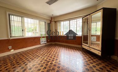 5 Bedroom House For Rent in Talamaban