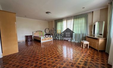 5 Bedroom House For Rent in Talamaban