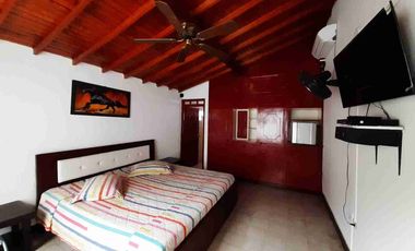 ARRIENDO CASA GRANDE EN CARTAGO LA ISLETA