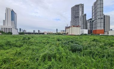 Land for sale, 3 rai, 1 ngan, 28 sq m, beautiful location in the heart of the city, near Rama 9 Road and the MRT/48-LA-66027.