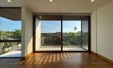 FOR SALE Ultra Luxurious Modern House and Lot in Ayala Alabang Village - SH76