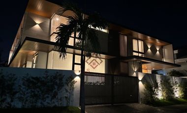 FOR SALE Ultra Luxurious Modern House and Lot in Ayala Alabang Village - SH76