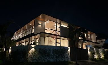 FOR SALE Ultra Luxurious Modern House and Lot in Ayala Alabang Village - SH76