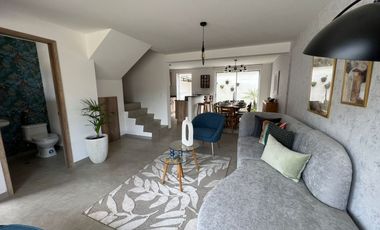 OPORTUNIDAD Venta Casa por Estrenar en Alcázar de Alicante – Pomasqui – Home Realtors