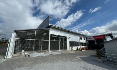 RENTO LOCAL EN PLAZA COMERCIAL EN RUTA VIVA 600M2