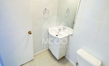 SE ARRIENDA OFICINA CON 2 PRIVADOS Y 3 BAÑOS. SAN MIGUEL