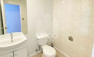 SE ARRIENDA OFICINA CON 2 PRIVADOS Y 3 BAÑOS. SAN MIGUEL