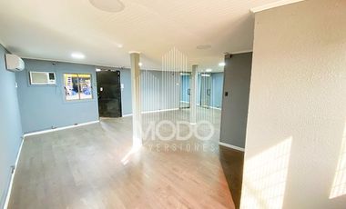 SE ARRIENDA OFICINA CON 2 PRIVADOS Y 3 BAÑOS. SAN MIGUEL