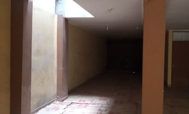 EXCELENTE LOCAL  COMERCIAL  Y/O INDUSTRIAL EN GAMARRA, PRECIO NEGOCIABLE.