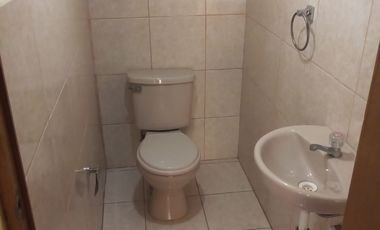 EXCELENTE LOCAL  COMERCIAL  Y/O INDUSTRIAL EN GAMARRA, PRECIO NEGOCIABLE.