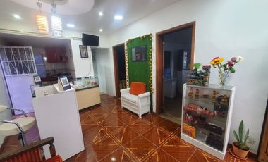 Casa Rentera en Venta al Sur de Quito Sobre la Av. Cardenal de la Torre