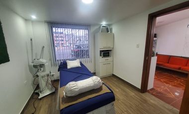 Casa Rentera en Venta al Sur de Quito Sobre la Av. Cardenal de la Torre