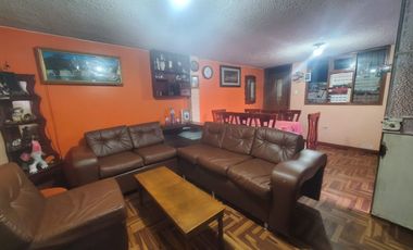Casa Rentera en Venta al Sur de Quito Sobre la Av. Cardenal de la Torre
