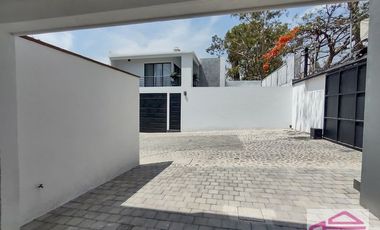 Casa Nueva en Venta en Col Miraval,Cuernavaca Morelos.