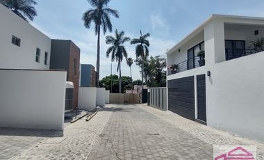 Casa Nueva en Venta en Col Miraval,Cuernavaca Morelos.