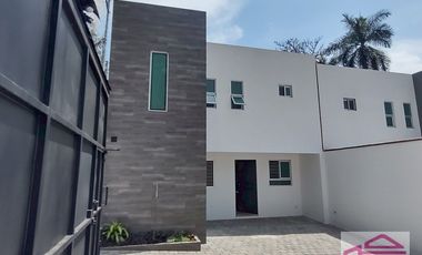 Casa Nueva en Venta en Col Miraval,Cuernavaca Morelos.