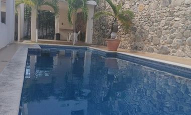 Hermosa  Casa Lomas Residencial con Alberca