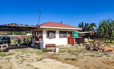 Leon Propiedades vende parcela con gran piscina olímpica y quincho en sector El Ajial, Curacavi.