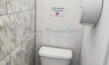 Leon Propiedades vende parcela con gran piscina olímpica y quincho en sector El Ajial, Curacavi.