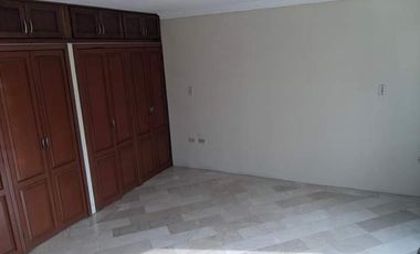 Alquilo casa en Ceibos Norte