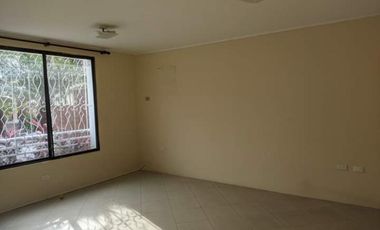 Alquilo casa en Ceibos Norte