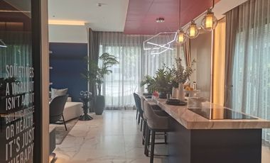 ● Type Tuscan Style Modern Colonnade ● Single house 2 Storey, 4 Beds, 4 Parking | 82.00 sq.w. 391.00 sq.m. | Near Near Central Westville 7 mins., Bang