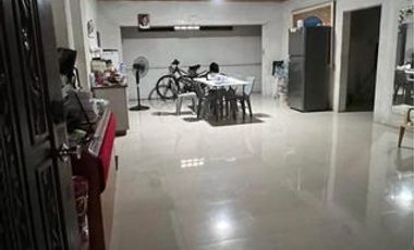 3BR Bungalow House/Mini Bodega for rent at Valenzuela