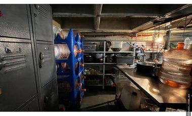 Se vende restaurante con traspaso en Bosque Real