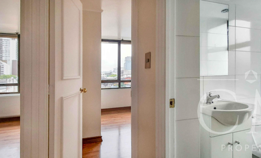 Departamento en edificio Lord Cochrane