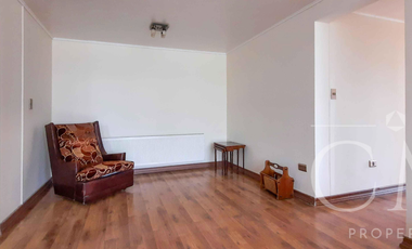 Departamento en edificio Lord Cochrane