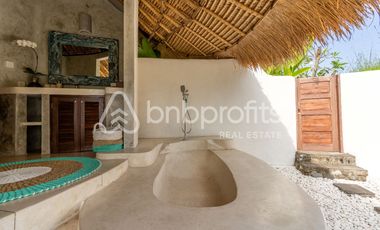 Architectural Gem: A Fusion of Balinese Charm and Contemporary Comfort