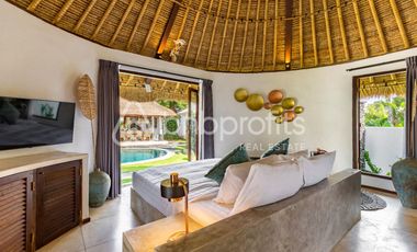Architectural Gem: A Fusion of Balinese Charm and Contemporary Comfort