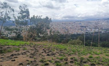 TERRENO AMPLIO CON GRAN VISTA Y UBICACION EN VENTA