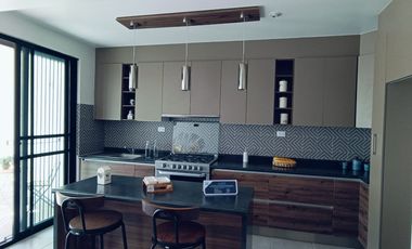 CASA EN VENTA A 7 MIN DE DISTRIBUIDOR JUAREZ, SAN LUIS POTOSI