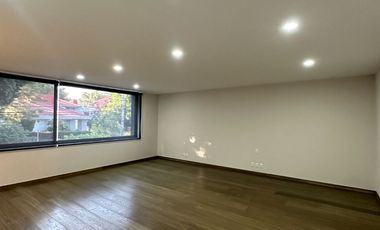 Moderna,sofisticada y Majestuosa casa en calle cerrada en Jardines del Pedregal