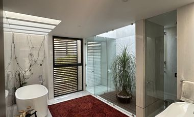 Moderna,sofisticada y Majestuosa casa en calle cerrada en Jardines del Pedregal