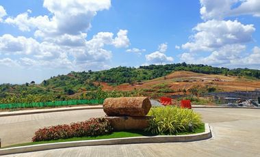 Overlooking H&L FOR SALE RFO in Antipolo City 5 BR | 4 Car Ports | 5 TB