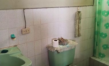 SURCO VENDO CASA 2 PISOS 223.00 M2 3 DORM JARDIN $ 398000
