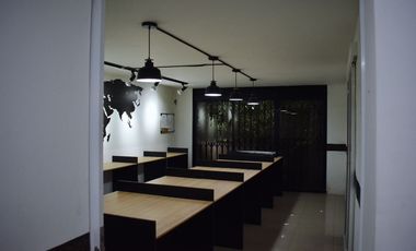 Venta Casa Bifamiliar en Urdesa Norte