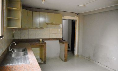 Venta Casa Bifamiliar en Urdesa Norte