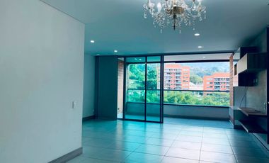 PR17842 Arriendo de apartamento en Los Mesa