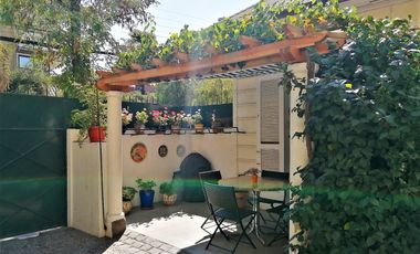 CASA HABITACIONAL O COMERCIAL, BARRIO LAS LILAS, CALLE COPIHUE, PROVIDENCIA, 4D, 2B, ESTAC