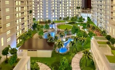 Studio Unit with Balcony at Casa Mira Towers Palawan