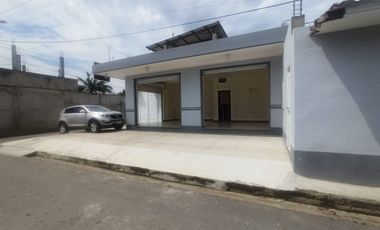 RENTA DE LOCAL COMERCIAL ESQUINERO POR ESTRENAR