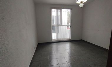 CASA EN RENTA COL. NUEVA SANTA MARÍA